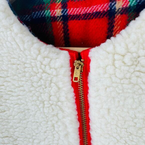 Vintage Wool Plaid Reversible Vest Red Tartan Sherpa Lined Outdoor (Fits S/M) - Picture 11 of 12